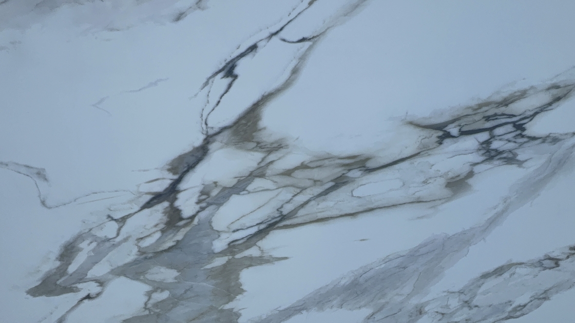 OLK1003G Calacatta Gold Nieuwe Collectie Vain Tot Full Body Gedrukte Kwartssteen Hd Inkjet Print Technologie Plaat